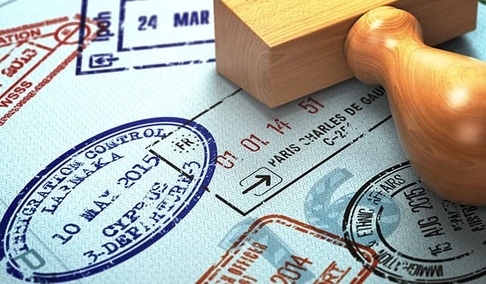 The-UAE-help-holders-of-residence-Visas-in-the-time-of-COVID-19